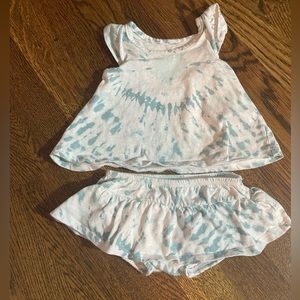 Girls tie-dyed outfit